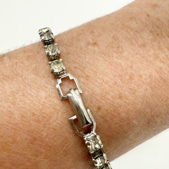 vintage Smart Set Coro single strand clear Rhinestones Bracelet costume jewelry - Picture 4 of 9